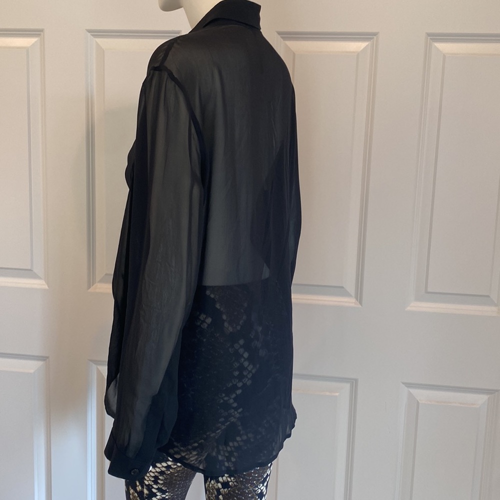 Black blouse - Picture 3 of 5